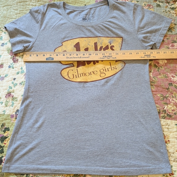 Luke's Gilmore Girls Grey T-shirt shrunk - Picture 2 of 6